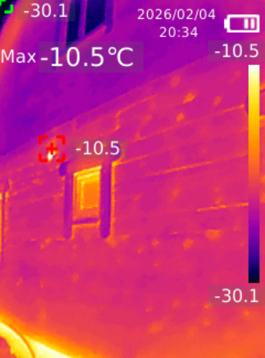 Межвенцовые швы снаружи дома