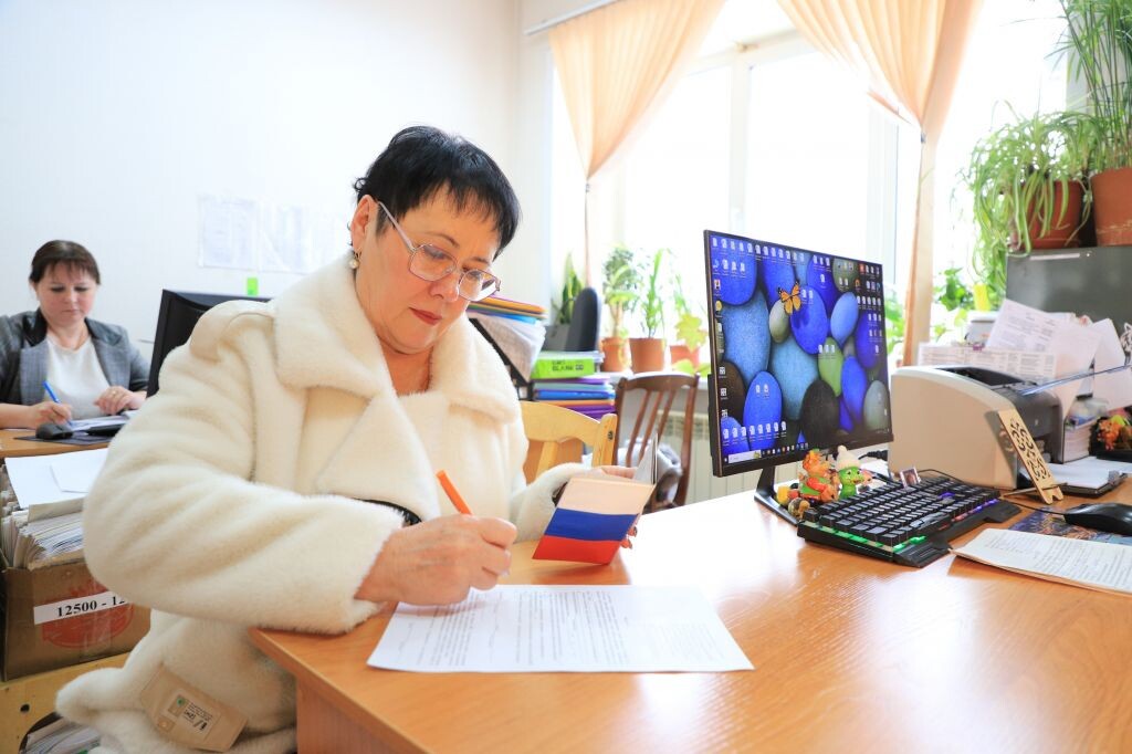     При превышении допустимых тарифов потребитель может подать заявление на компенсацию..Сергей Кулыгин, "БР"