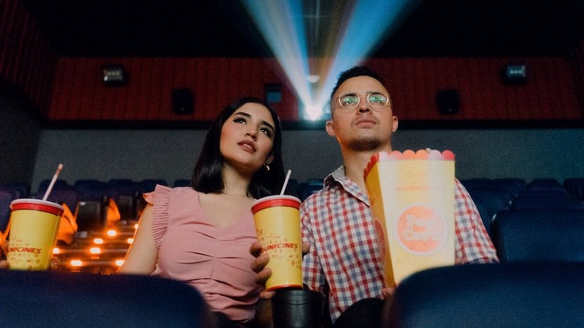    Новосибирский кинотеатр начал показывать голливудские фильмы без разрешения