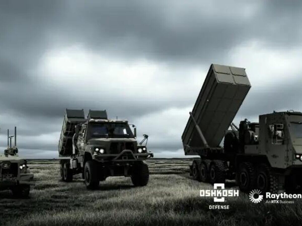    Американская компания Oshkosh Defense представила линейку мобильных пусковых установок для ракет Tomahawk© Фото