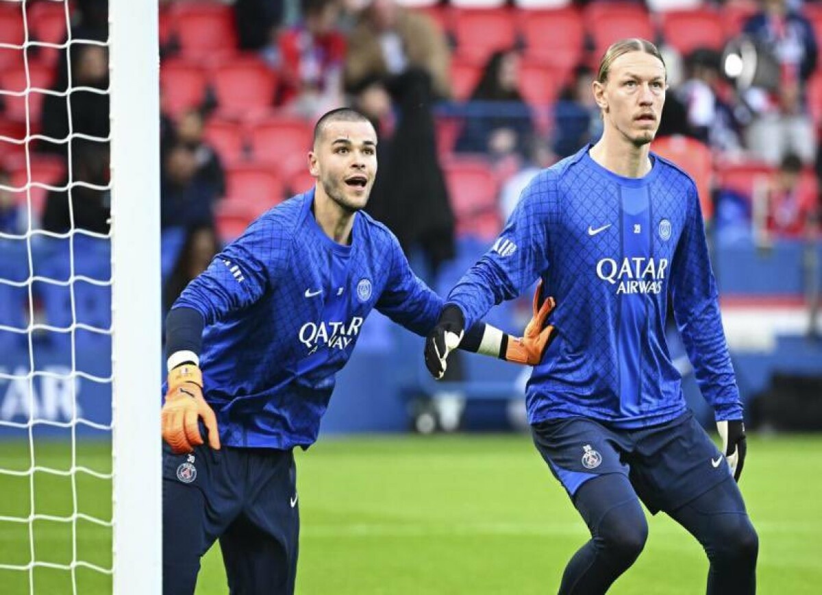     Французы о сравнении статистики Сафонова и Шевалье: Люка отлично смотрится и на скамейке