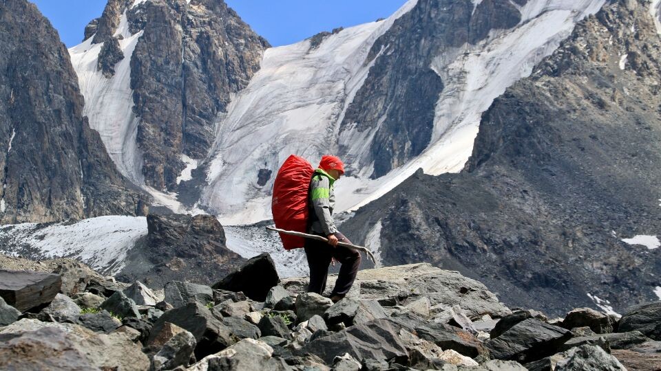    Горный Алтай. Туристы. Активный туризм. Источник: Олег Укладов