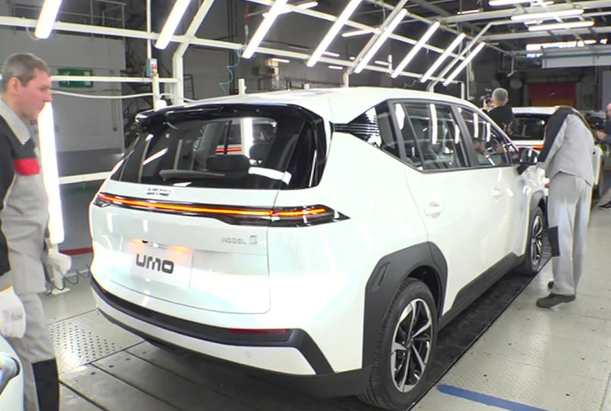    автозавод электромобиль электрокар UMO 5