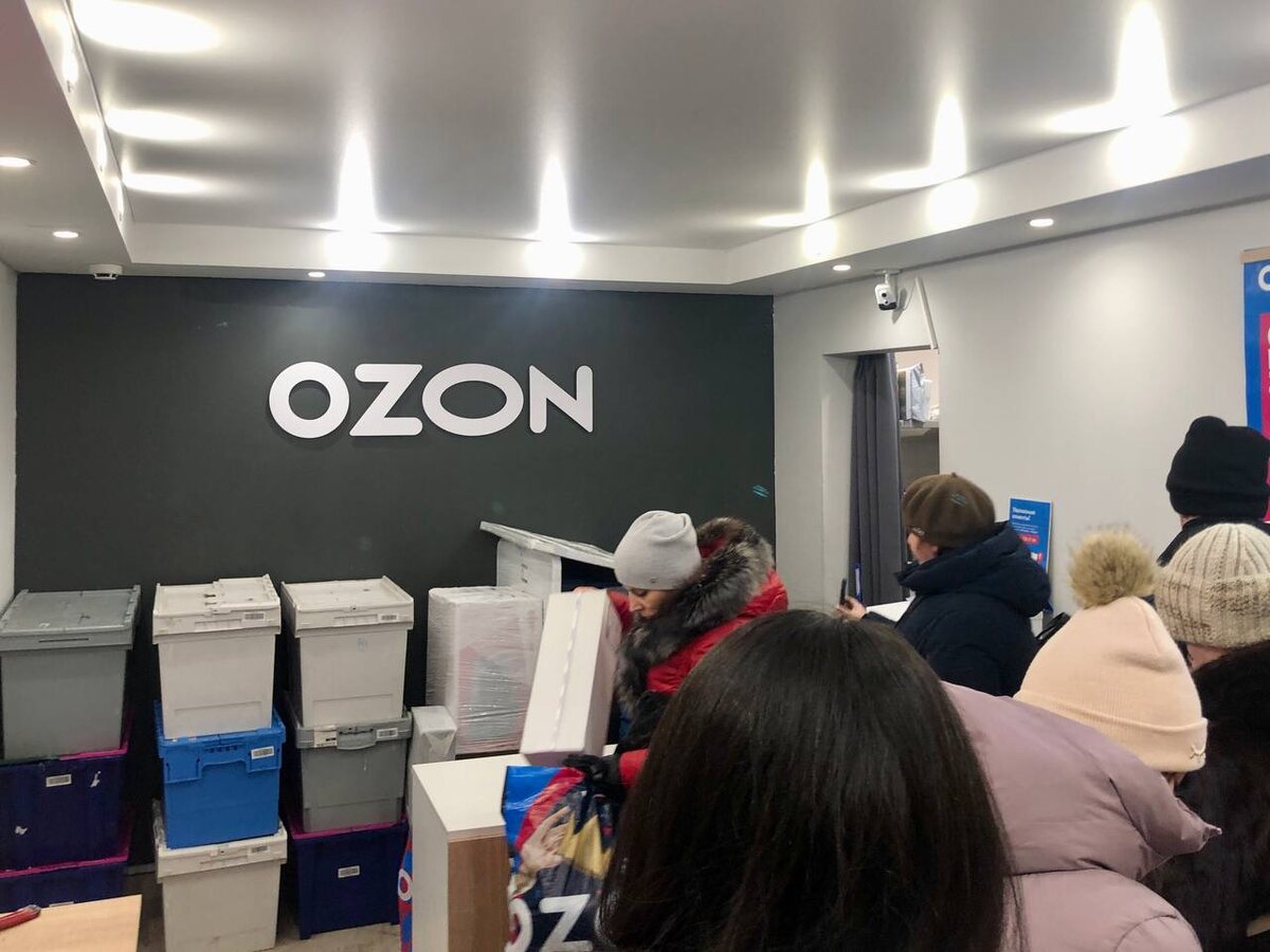 В России с 1 марта почти все вывески будут русифицированы.  Фото: Кирилл Конторщиков