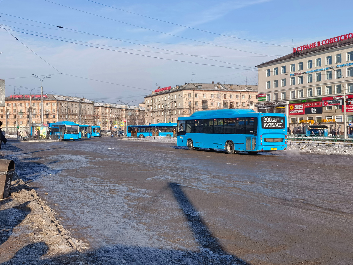 остановочная платформа пригородных автобусов г. Новокузнецк