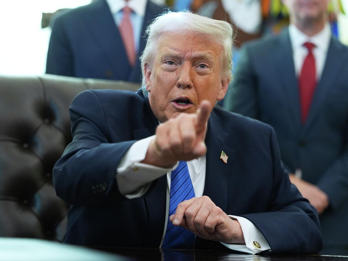    Президент США Дональд Трамп в Овальном кабинете Белого дома | © AP Photo / Evan Vucci