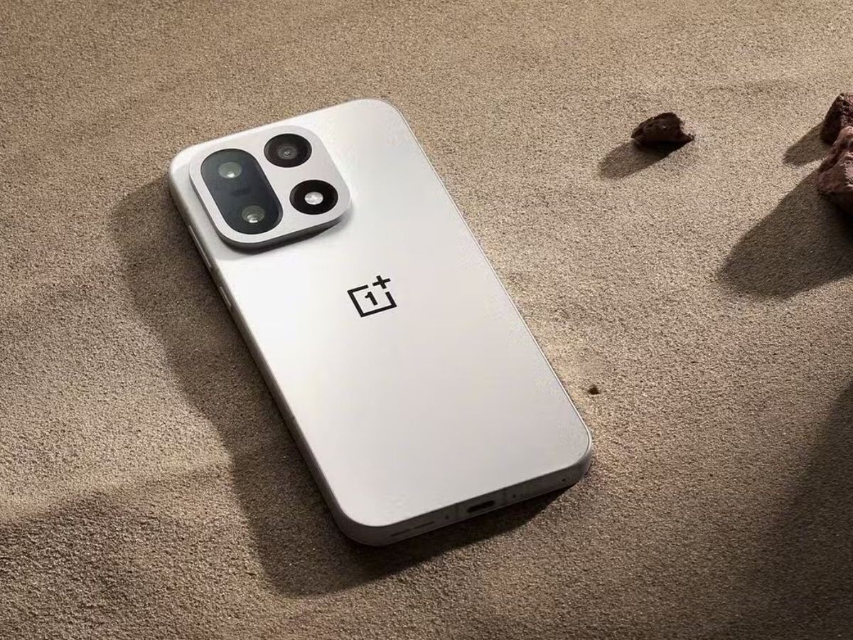    Официально: компактный OnePlus 15T будет представлен в ближайшее время