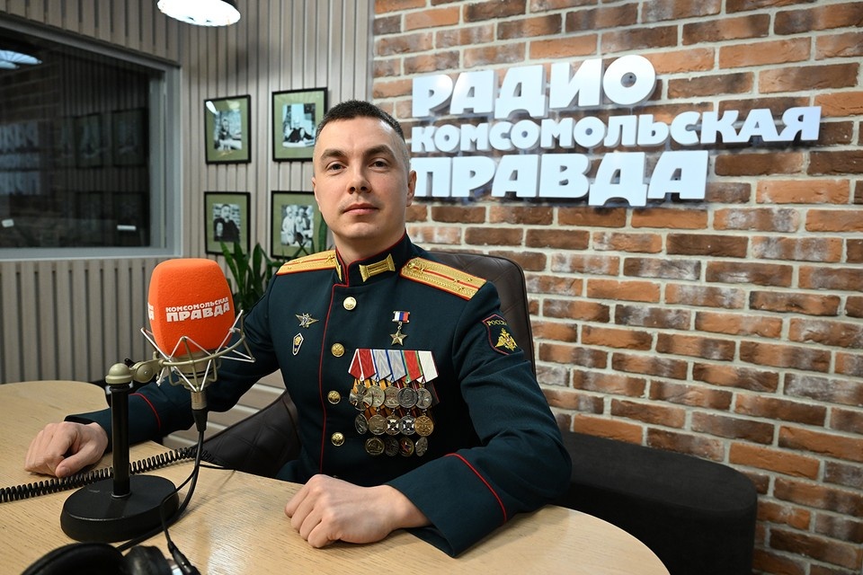    Танковый опыт очень пригодился Максиму Поташеву в беспилотии - он отлично знает и тактику наземных соединений, и теперь уже воздушных. Михаил ФРОЛОВ