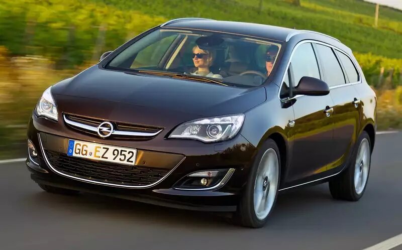 Автомат 6Т40 Астры J ставился вместе с атмосферным мотором 1.6 и турбомотором 1.4. С последним автомобиль динамичнее, но надежность агрегата хромает.Opel Astra J
📷
