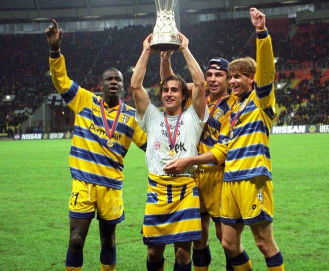 ФАБИО КАННАВАРО. "БЕРЛИНСКАЯ СТЕНА" ИТАЛИИ.