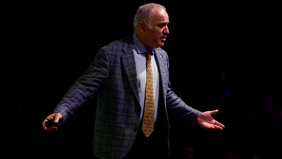     Каспарова* обвиняют в уклонении от обязанностей иноагента TONI ALBIR/EPA/EFE