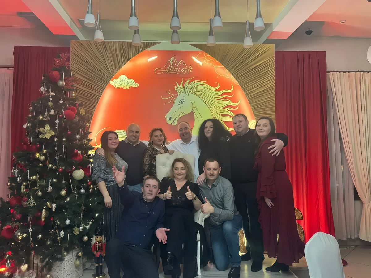 Наша дружная команда - агентство недвижимости в Горно-Алтайске "Риэлт-Лидер"