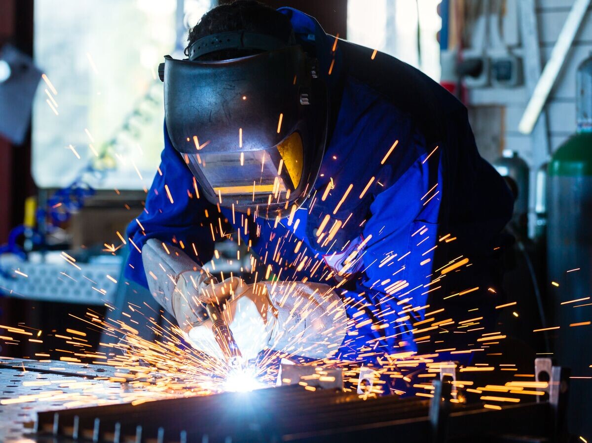    Сварщик за работой | © Depositphotos.com / Kzenon