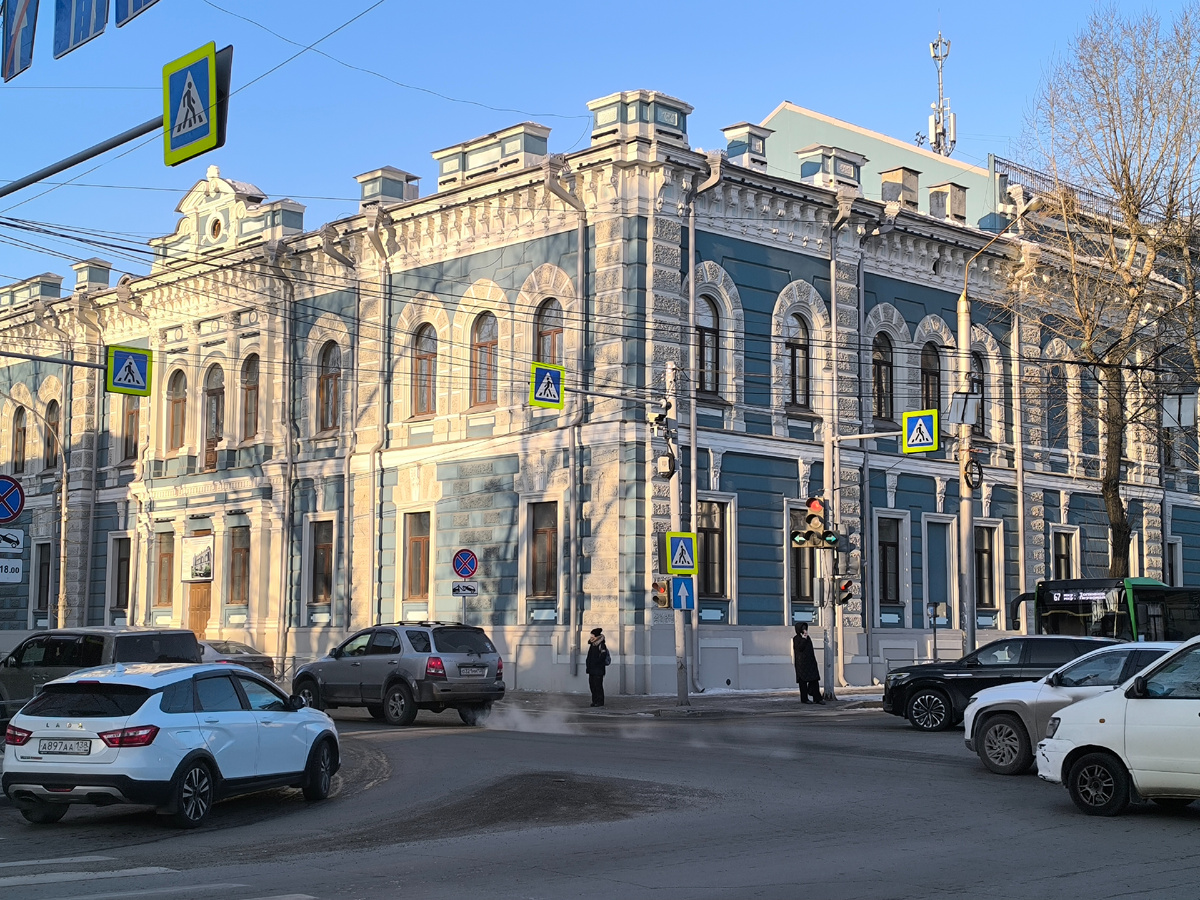 Здание построено в 1884 году и прозвано впоследствии Колыгинским дворцом. В 1921 году бывший купеческий особняк с надворными постройками был национализирован и передан государственной власти (© Анна, «Маяк энерджайзера»)