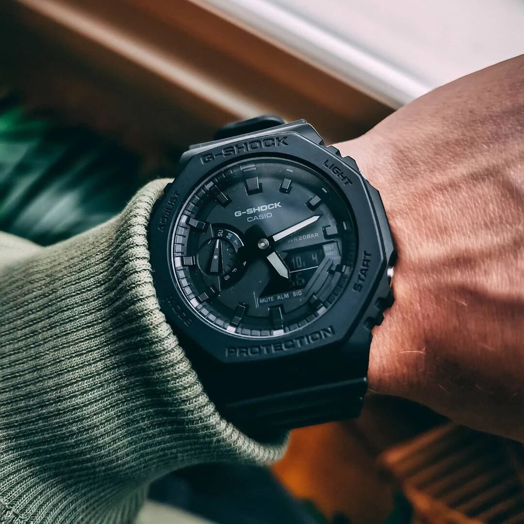 По сведениям Casio, продажи G-Shock за 40 лет превысили 100 млн экземпляров. GA‑2100-1А1 — одна из наиболее популярных моделей в коллекции, реализовано более миллиона штук