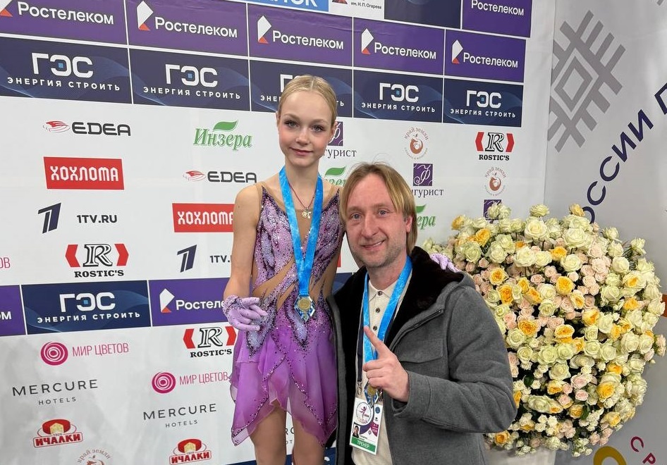     Елена Костылева и Евгений Плющенко, фото из архива Олимпийского чемпиона