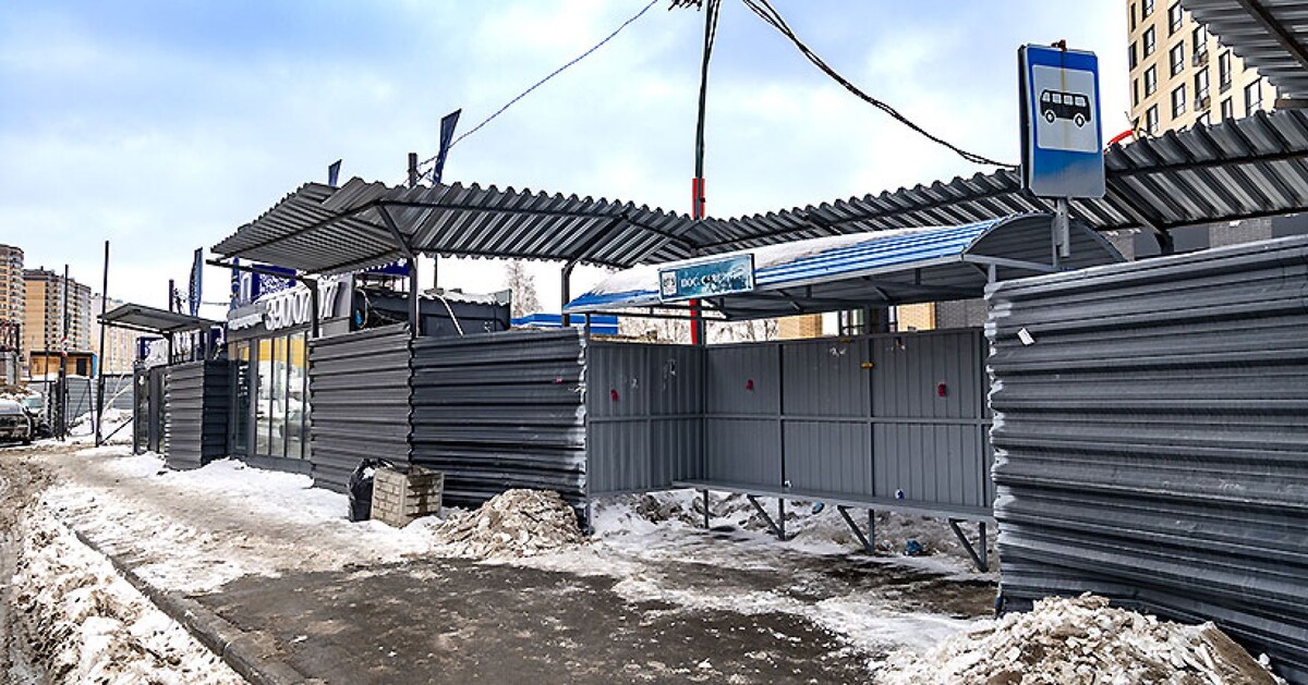 Депутаты заксобрания предлагают привлечь бизнес для содержания и обустройства конечных остановок в Новосибирске.