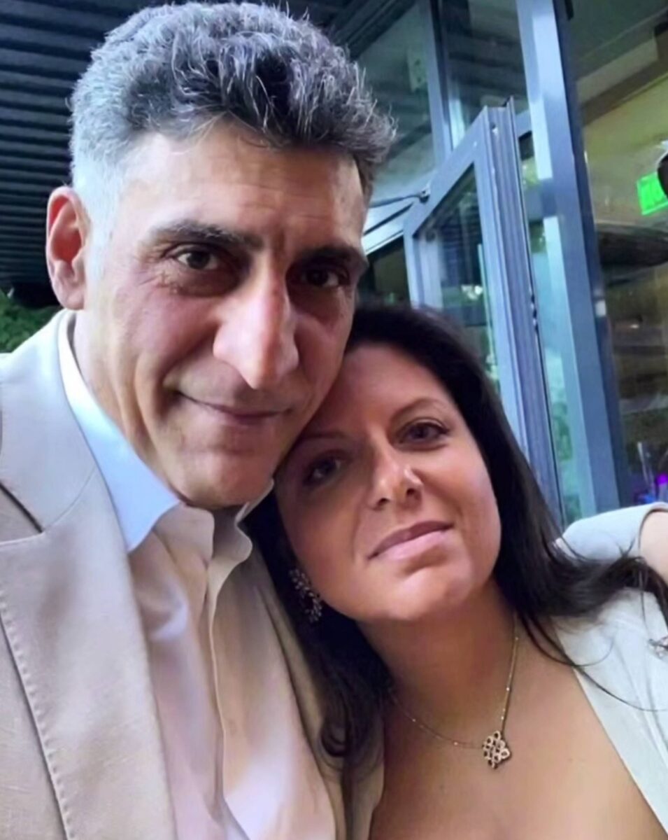    Тигран Кеосаян и его жена Маргарита СимоньянСоцсети