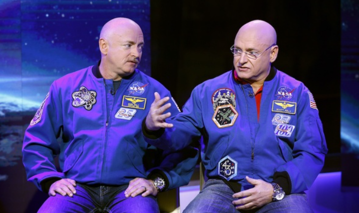 Скотт и Марк Келли