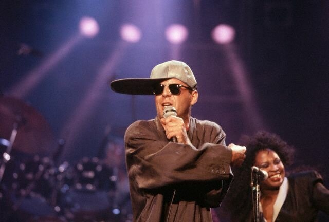 
 
 Знаменитый концерт с возвращением Бруно