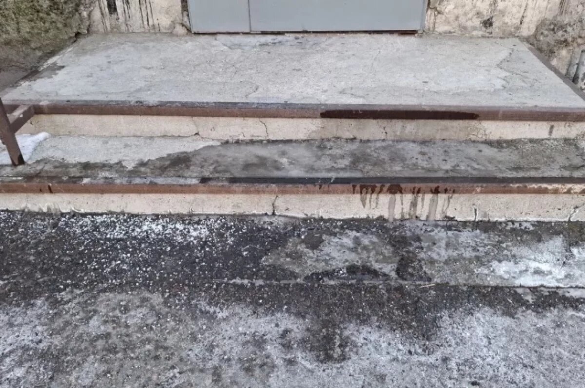    Госжилинспекция обязала 11 УК убрать снег и сосульки в Чите