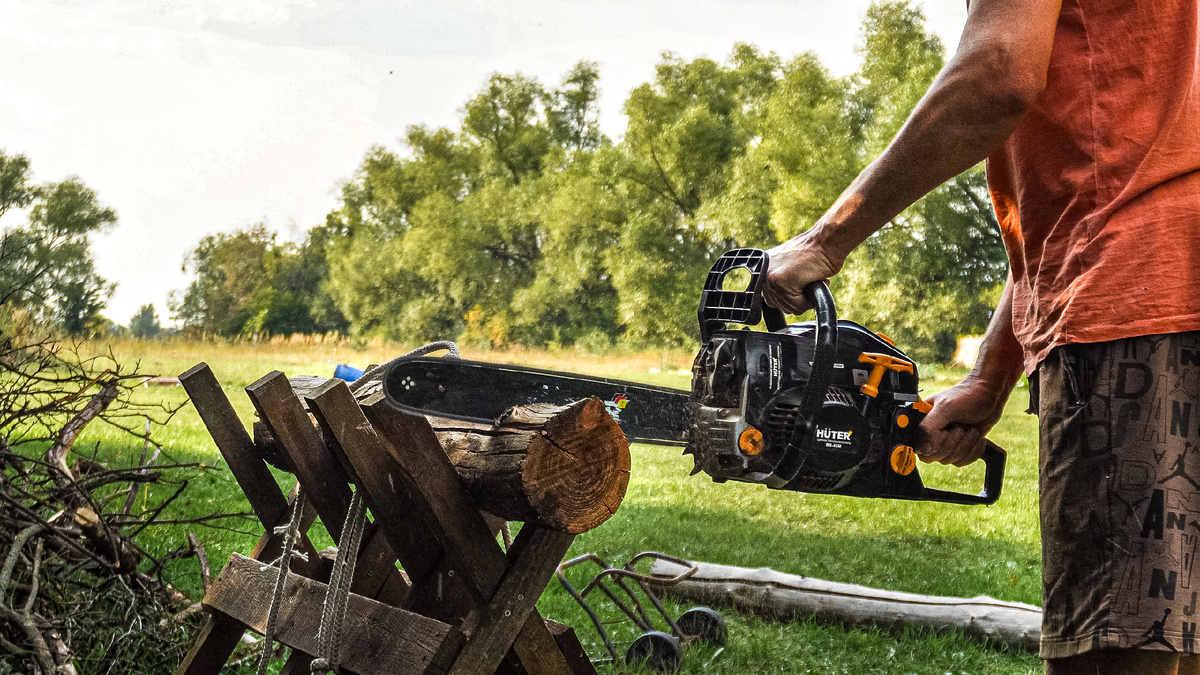 Начинаю изготовление очень полезной и нужной полки из подручных материалов
