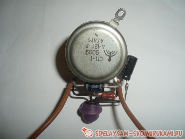 Простой регулятор температуры паяльника из 80-х