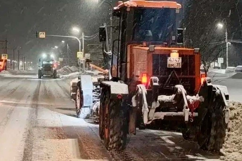    Об этом губернатору Георгию Филимонову доложил врип главы города Андрей Накрошаев.