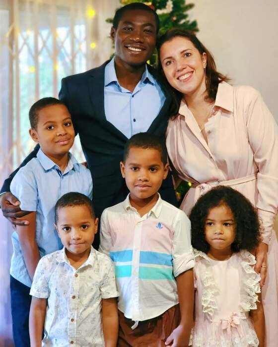 Наталья и Франк с детьми. Фото из соцсетей Натальи