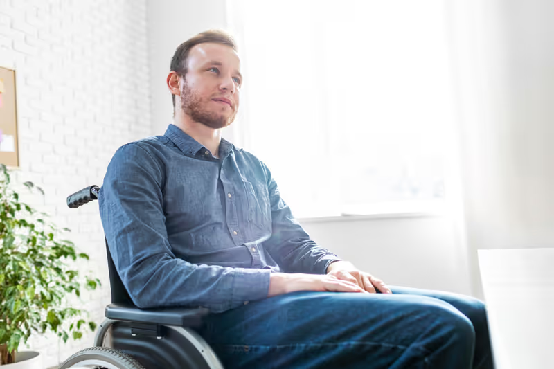 Среди героев акции молодой папа, спортсмен, юноша, который строил планы на будущее после школы.