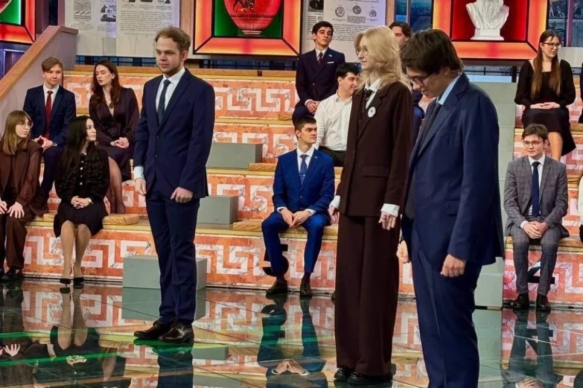    Двое нижегородцев вышли в финал телеолимпиады «Умницы и умники»