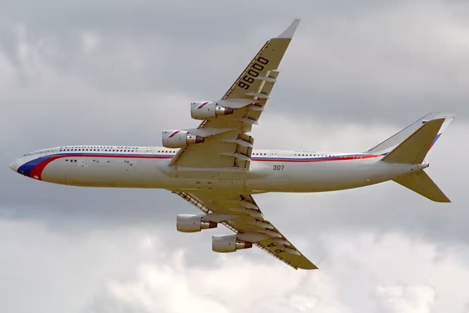   Ил-96-300