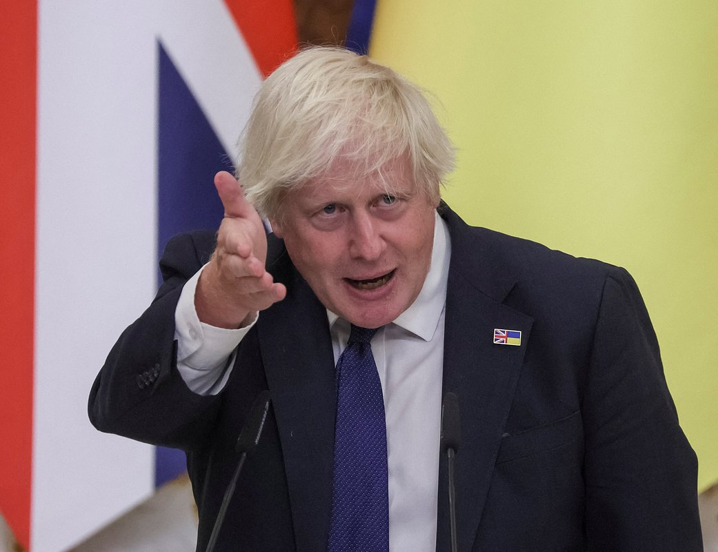 Хоробрий украинский воин Боря Джонсонюк 