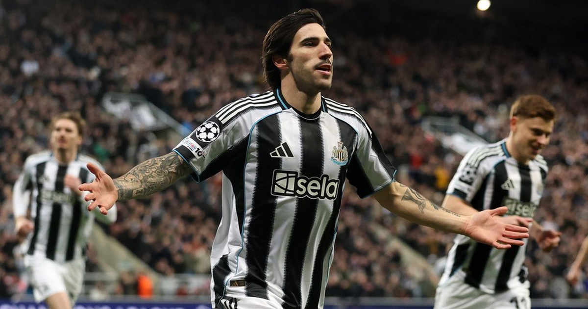 Сандро Тонали, полузащита "сорок"