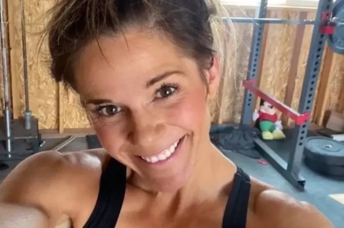    Британский блогер угодила в скандал, постирав белье в кофемашине отеля