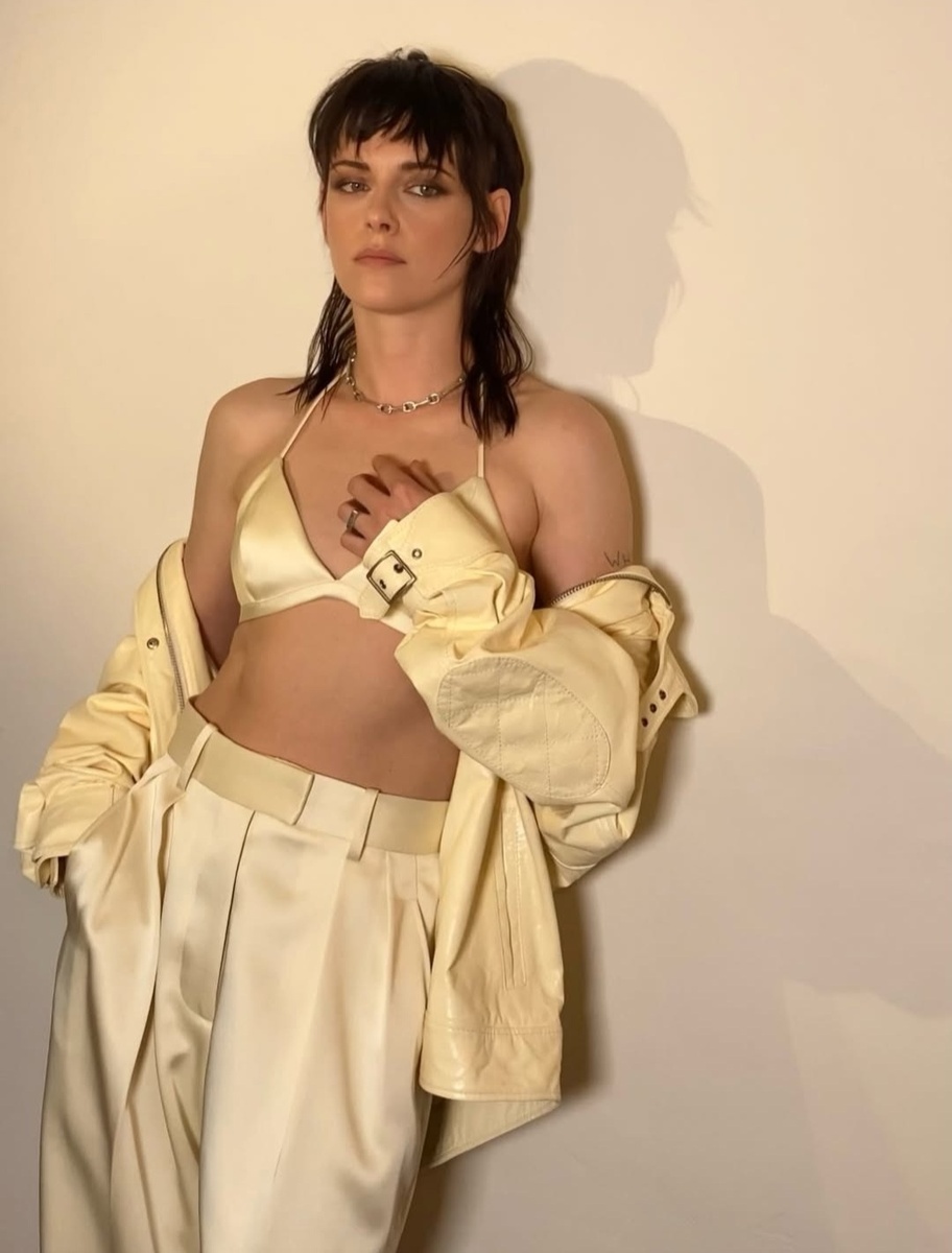 Образ Кристен Стюарт для мероприятия Architectural Digest Celebrates Design Making A Difference. Материал: Адир Абергель.