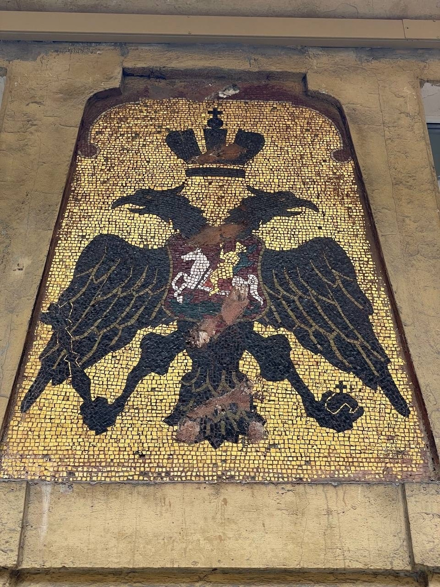     Фото: https://www.gov.spb.ru/gov/otrasl/c_govcontrol/news/311976/
