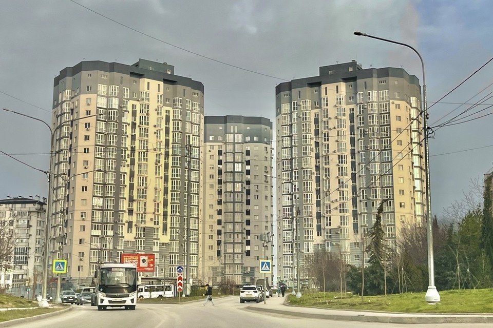    Также севастопольцы писали о проблемах с дорожной инфраструктурой города. Виктория Орлова