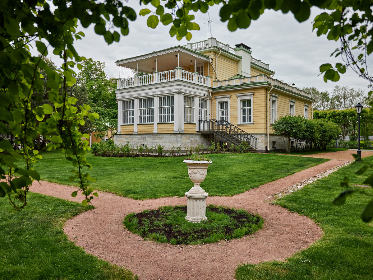 Фасад здания