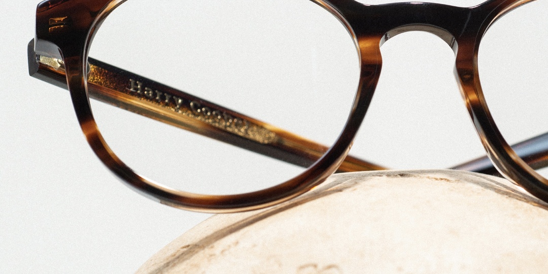 Почему мы выбираем итальянский ацетат для наших оправ?