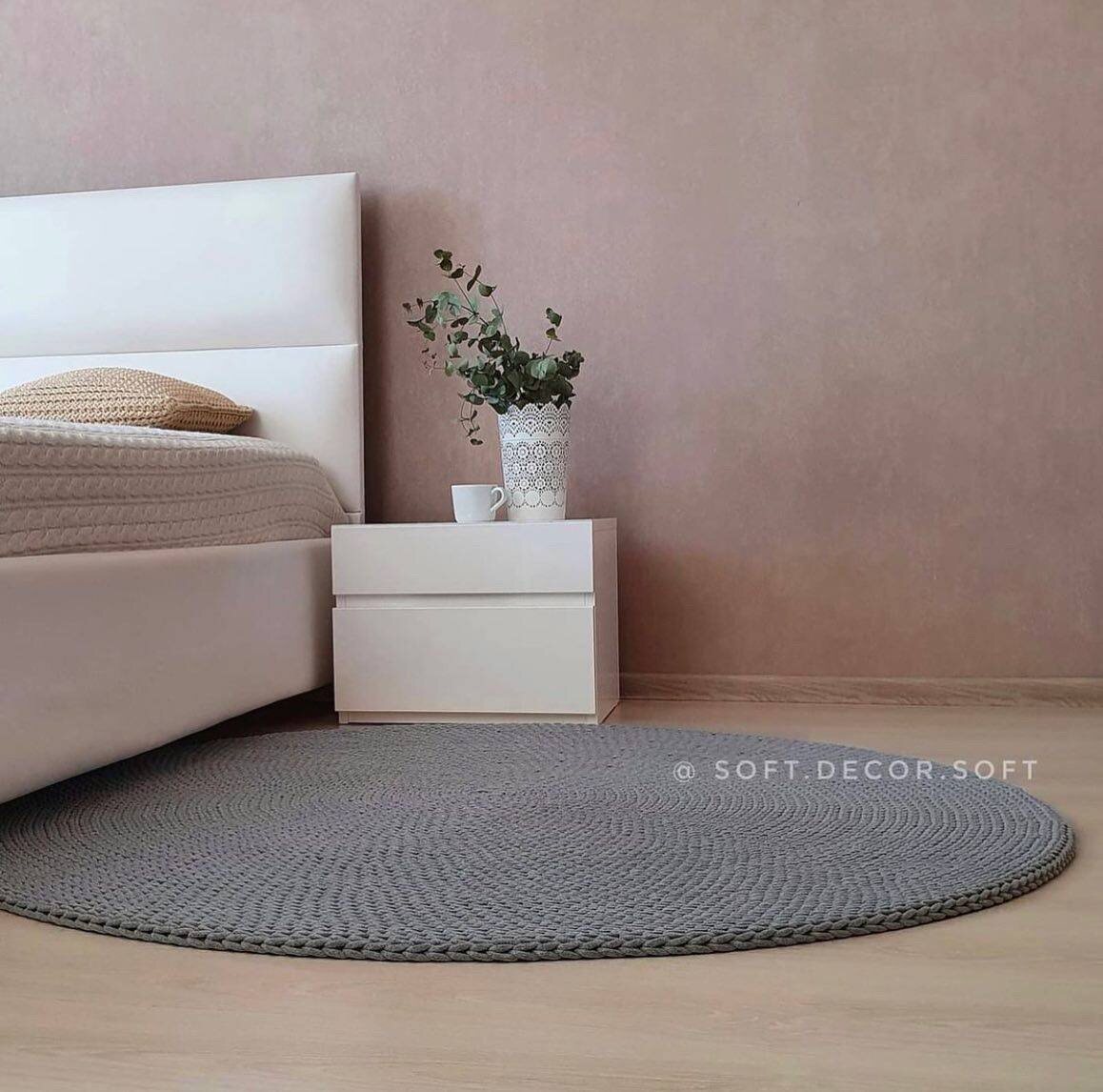 Ковер косичкой Helix. Связан из хлопкового шнура 7 мм с сердечником. 