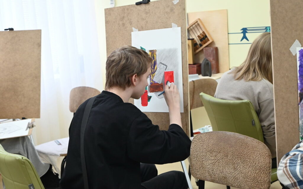 Листайте вправо, чтобы увидеть больше изображений