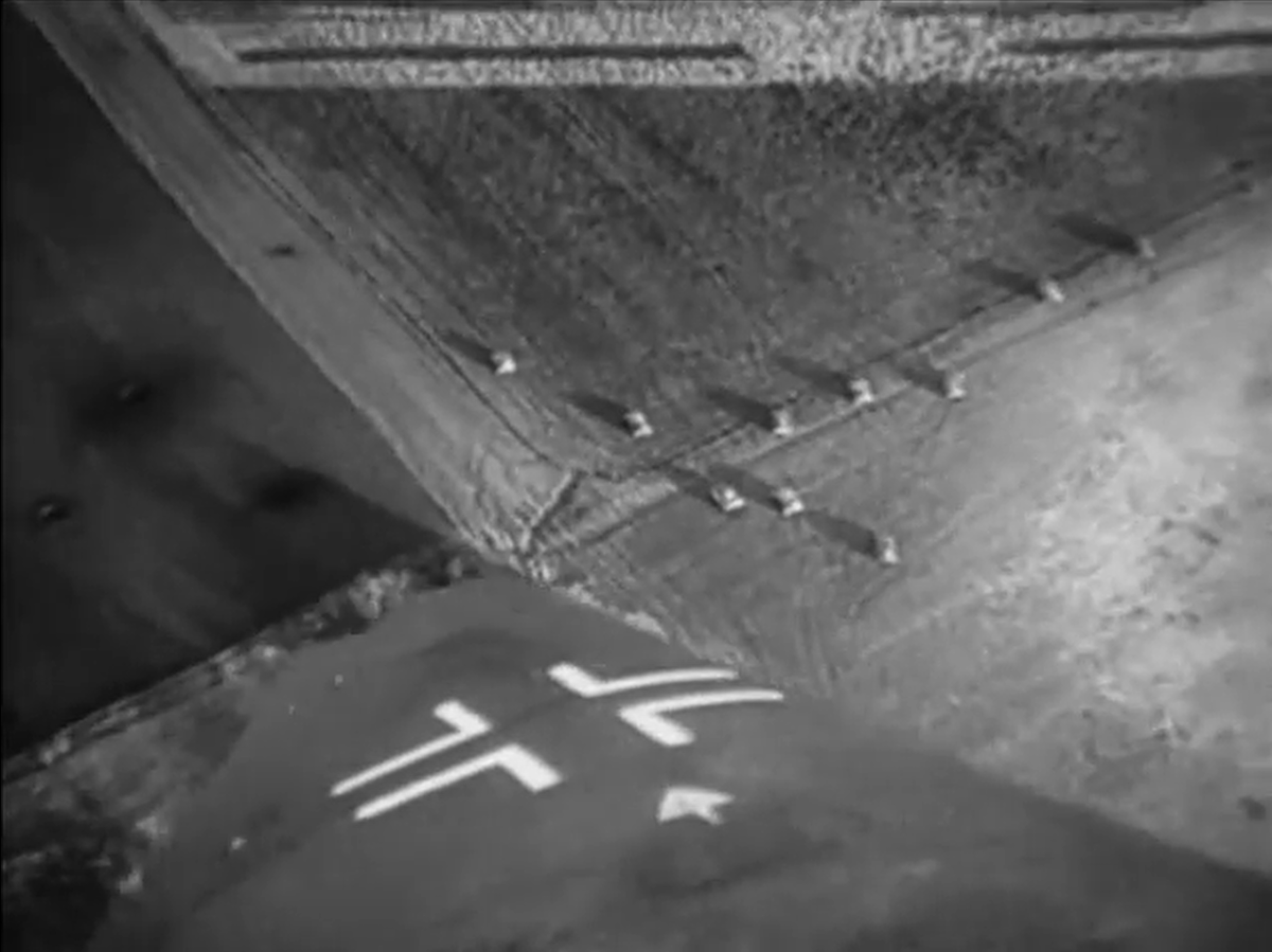 Кадр из фильма «Беспокойное хозяйство»