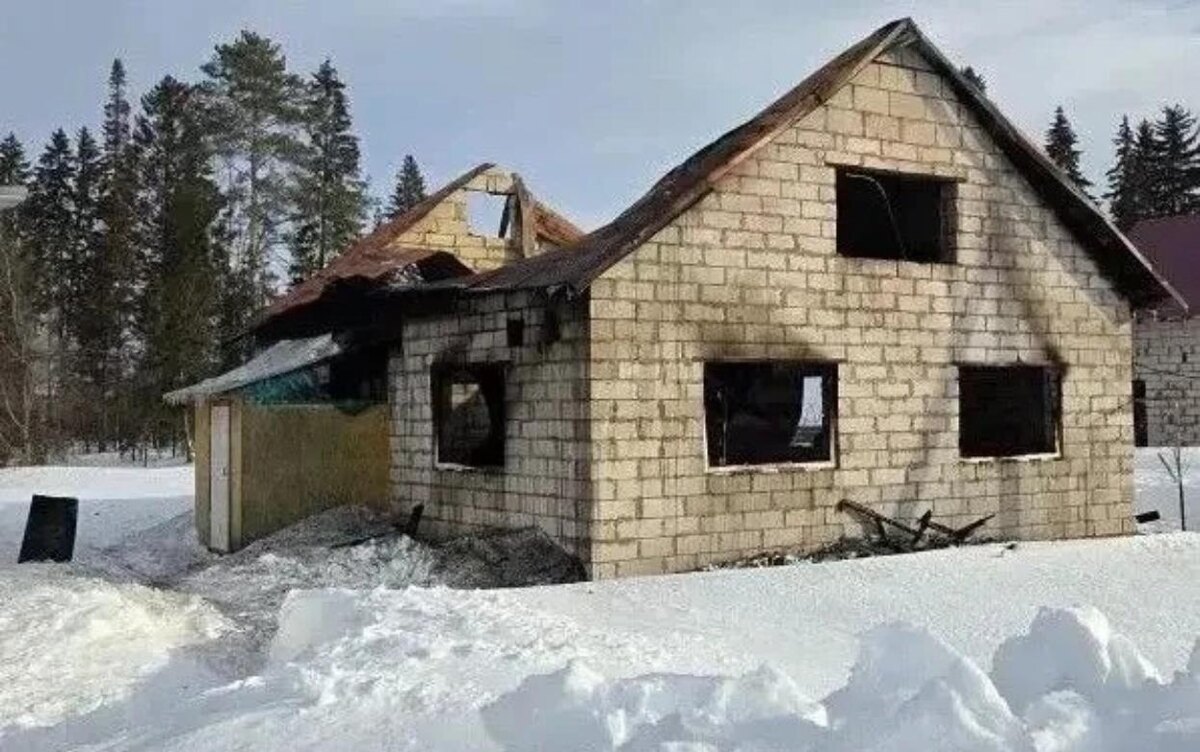    Жилой дом сгорел в Малопургинском районе