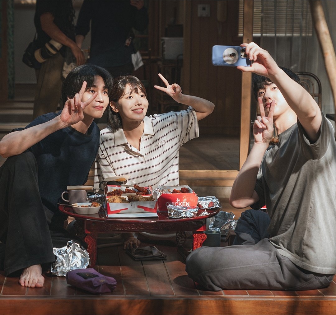 Ким Джеён, Чхве Суён, Ким Хёнджин