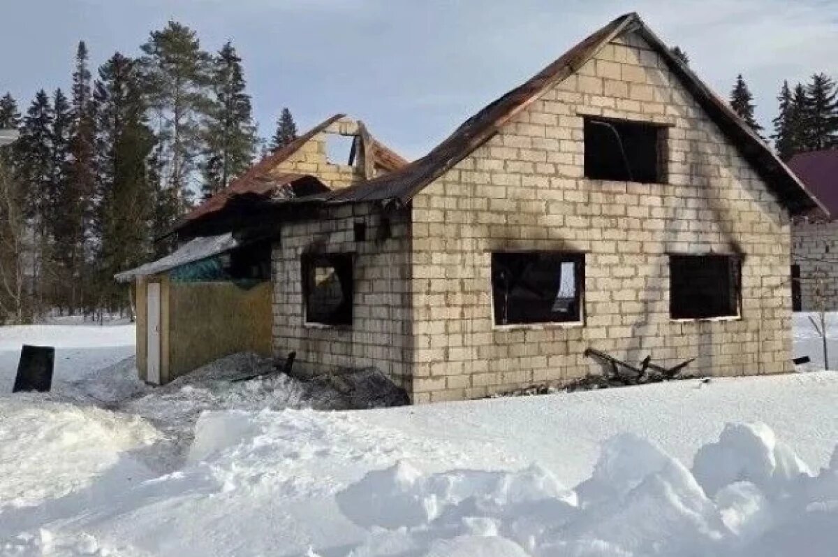    Огонь полностью уничтожил жилой дом в Удмуртии