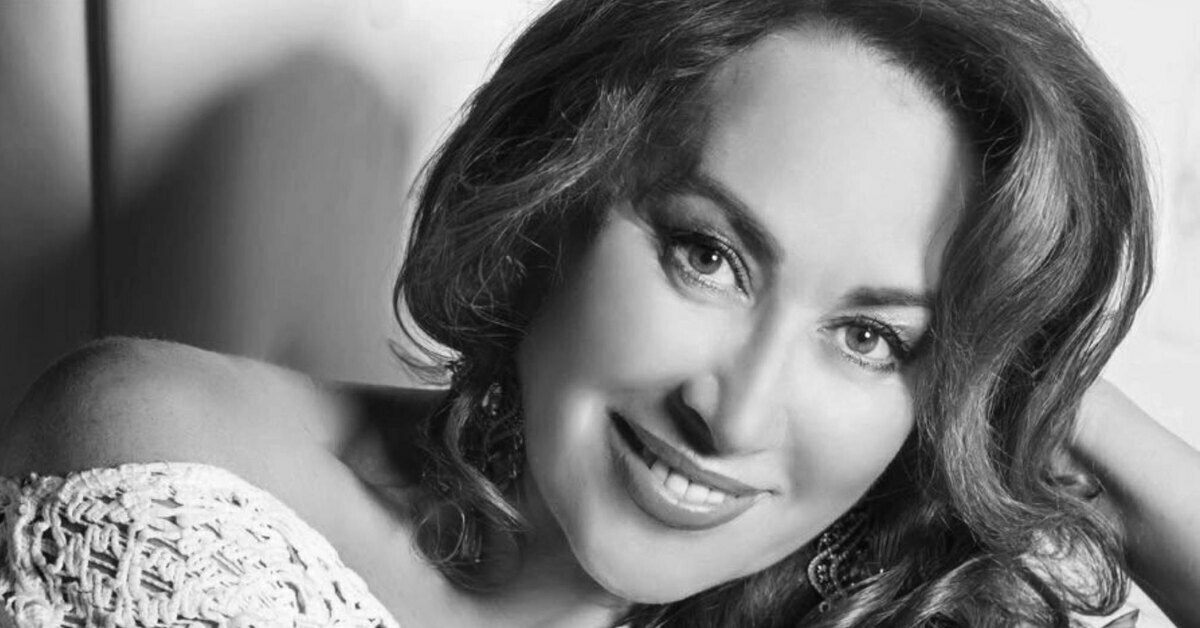     Резеда Шәрәфиева дусларының төшенә керә