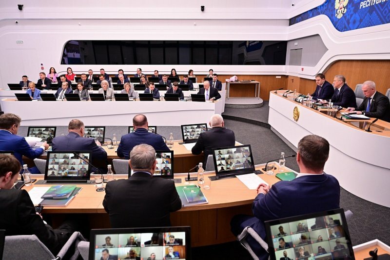     Сәнәгатьне үстерү советы утырышы узды