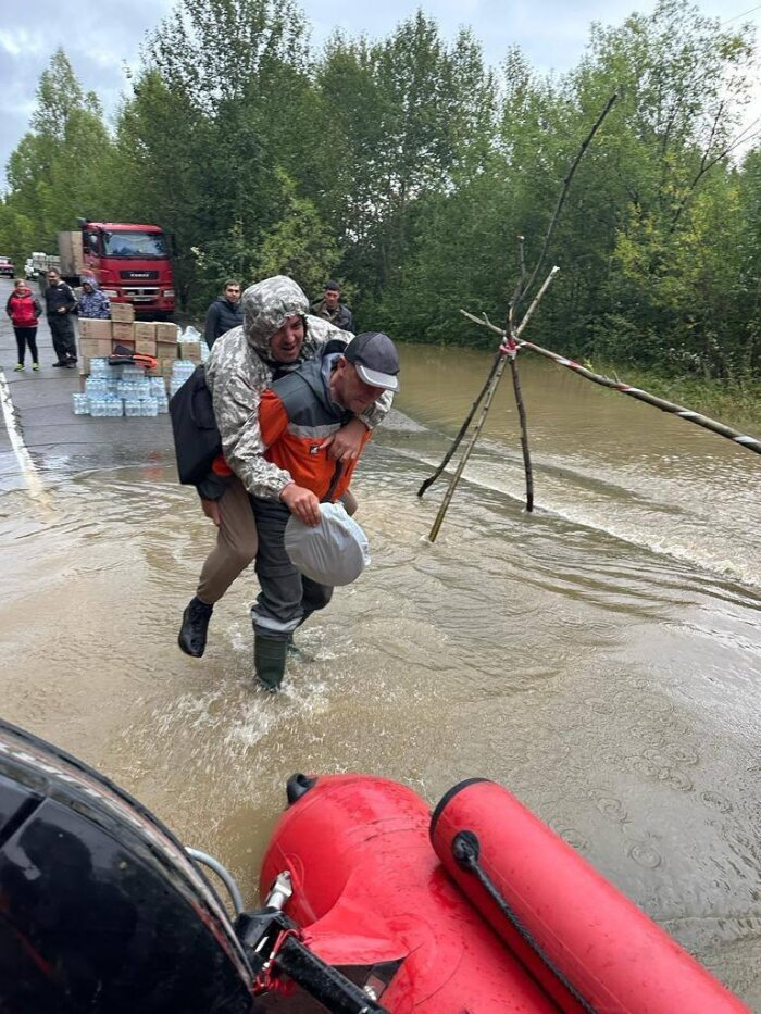 В 2023 году непринятый закон "О защите Байкала" принес разрушительные паводки в Бурятию и остановил БАМ на неделю / фото: телеграм-канал Алексея Цыденова 
