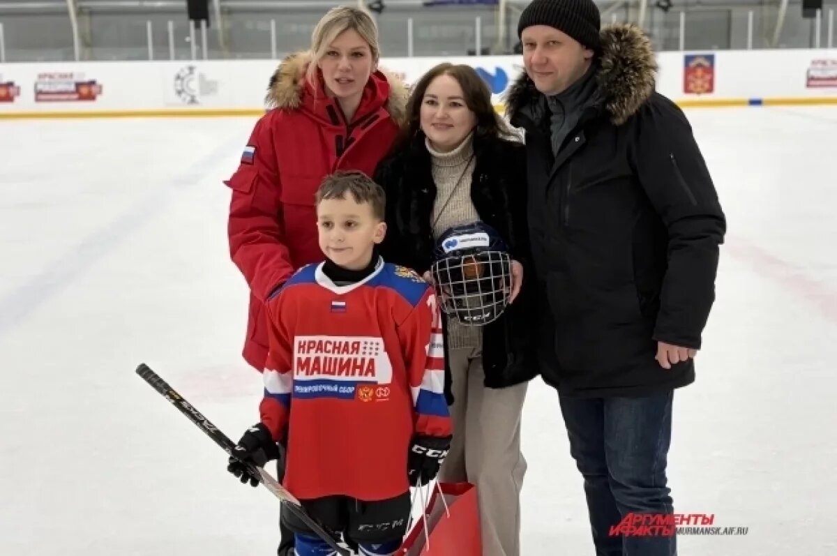    Десятикратная чемпионка страны Анна Пругова рассказала юным хоккеистам, как настраиваться на матч и не горевать при неудачах.